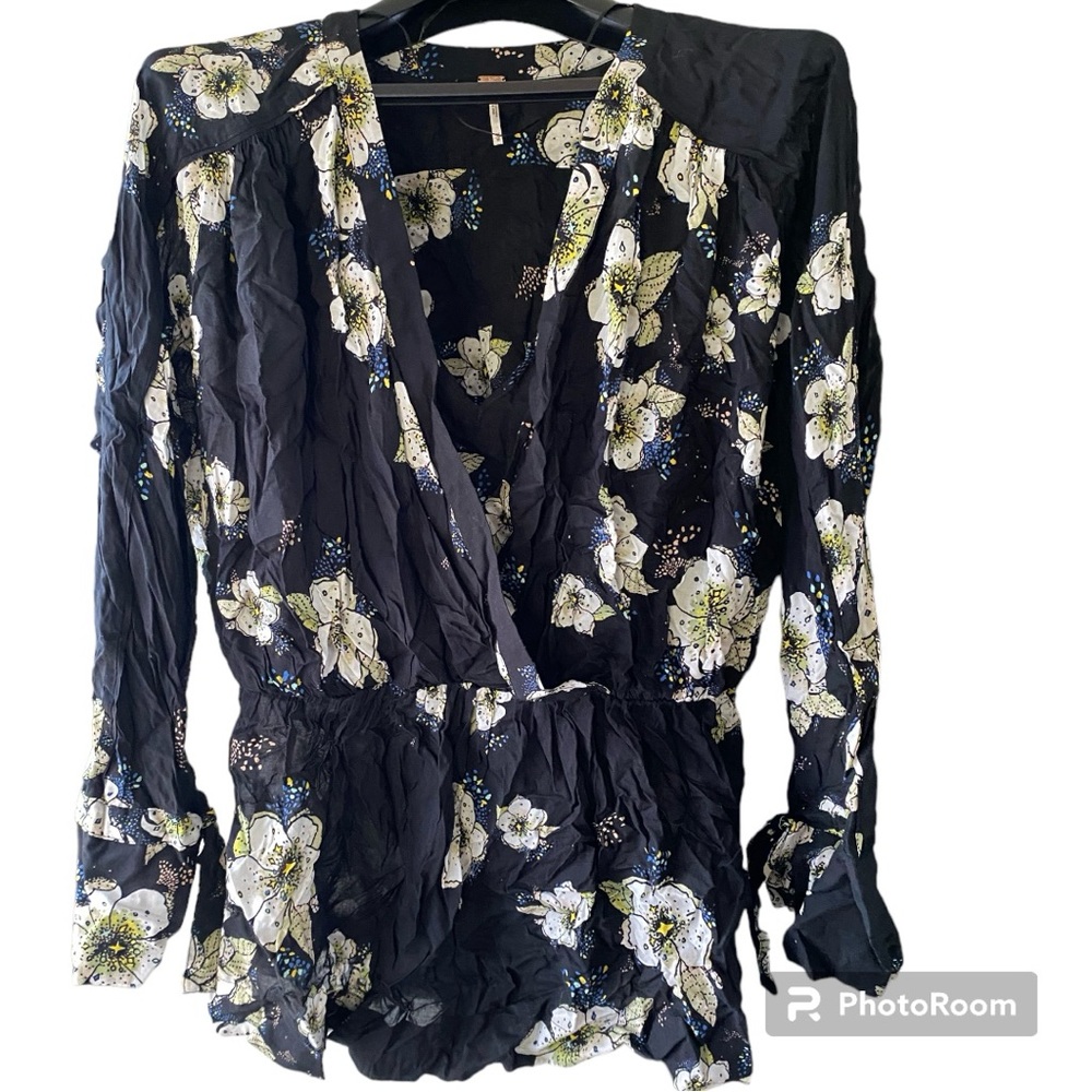 Free People Medium Navy Floral Viscose Long Sleeve Blouse BOHO Like New